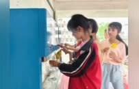 壹基金净水计划第十五年：一杯净水，见证333万乡村儿童健康成长