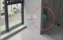 南昌青山湖区萧坊悦府多位业主被指擅自将住宅分隔成群租房 城管部门：15户涉违规改造，将联合开展现场执法
