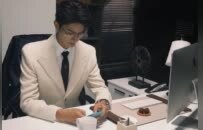 内娱189cm“禁欲人夫”，40岁靠脸迷倒全网：井柏然输给他，不冤