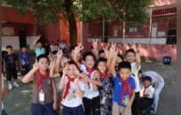 南昌新建区松湖中心小学教师舒伟保扎根乡村十年：做一盏不灭的“马灯”