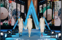 千年丝绸“驶”入山城夜——2026重庆解放碑国际丝绸消费节启幕