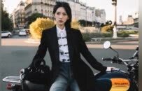 时尚圈“必吃榜”拿破仑夹克，怎么穿时髦？周也、邓为等多位明星给出答案