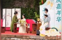 月圆义渡，宴请八方：千余人围坐长桌宴，义渡古镇双节氛围拉满