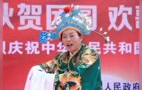 柘城县朱襄镇：文艺汇演进乡村 家国同庆迎双节