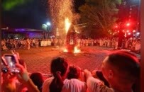 烧瓦塔、竹篙火龙、拜月大典……赣南中秋夜有多燃？