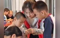 安徽省休宁县：一纸一砚一墨香 状元故里书香浓