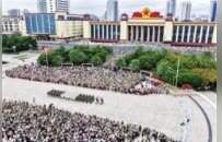 南昌：多彩活动庆国庆 英雄城烟火满园（图）