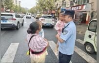 假期守护不打烊！国庆的南昌街头尽显温暖“警”色