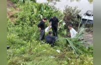 宜春一车辆坠河 司机被困车内！干群合力抬车，十分钟救出司机