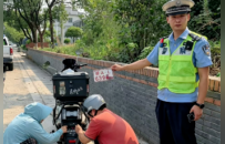 南昌交警查获多辆套牌电动自行车