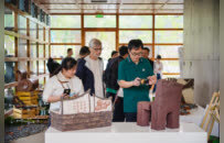 以陶为桥 艺聚山海｜“等候”中外陶人陶凳公共艺术共创活动在无锡宜兴丁蜀启幕