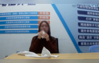 女留学生进店就要买10万黄金，店员悄悄报警，细节曝光