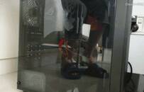 我找了几个00后UP主，发现自己被拍死在了沙滩上