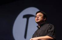 罗永浩怒怼吴晓波——同是网红未上岸，相煎何太急？