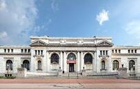 花2亿爆改百年图书馆，苹果又把零售店整成了网红