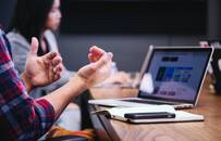 客户预算砍一半、不要流量要转化，2019年的广告人太难了