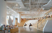 许知远做淘宝主播直言难适应，6家书店直播共发声：应对危机