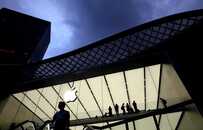 科技早报 | 美科技五巨头市值蒸发4000亿美元 苹果中国零售店今天全面复工