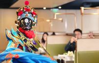 海底捞二号人物：屡屡救火，曾被踢出局