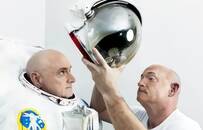 他在太空中飘了一年，完成了400多项科学实验