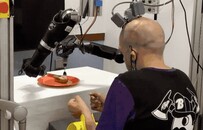 甩马斯克几条街？四肢瘫痪患者成功用“大脑意念”操控双机械臂