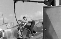杜立特的魔法：“喷火”喝了美国特殊汽油，让德国战斗机怀疑人生