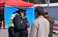 时代抛弃了我父母：“买智能手机的钱，我想留着买墓地”