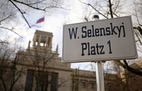 被泼红漆不是最糟糕的？俄外交官在欧洲各国遭“孤立”