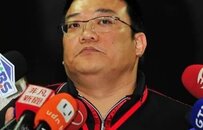 再掀性骚扰案！女导演被爆遭绿营人士环抱摸胸，赖清德选情遭重创