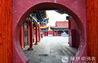 走进新疆最大佛寺清泉禅寺：建成时仅一名僧人，如今香客如织