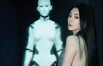 朱珠张柏芝同框太抢眼了！米兰时装周上的中国女明星们鲨疯了！
