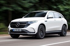 奔馳電動車有起火風險!車主稱召回后續航縮水,只剩280公里