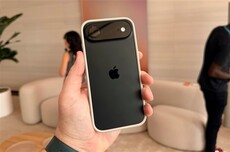 iPhone Air卖不动了!杭州部分经销商降价100元开售:黑、白配色均“破发”