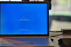 仍有近十亿台电脑运行Windows 10 半数机器因老旧难升Windows 11