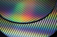 国产28nm光刻机SSA800批量交付 良率超90%？媒体辟谣：假消息
