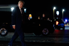 纽约时报：从AI到芯片，特朗普对美科技巨头予取予求引发争议