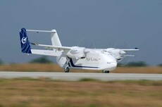 自主研制！新舟鸿鹄HH-200航空商用无人运输系统首架机下线