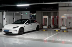 担心车辆自燃 山西一小区物业禁新能源车入地库