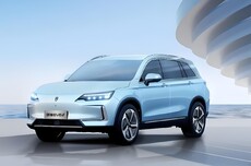 创维EV6车型新增“闪现版+”上市：800伏架构、CLTC续航520公里，24.68万元