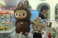 Labubu大补货后黄牛发声，黄牛是否违法呢