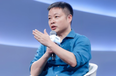 何小鹏：小米股票一直没卖，对股价长期看好