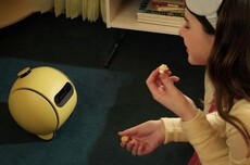 消息称三星AI家庭伴侣机器人Ballie推迟上市