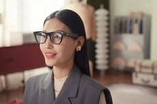 AI眼镜，烈火烹油下的冷思考
