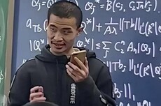 北大传播学者谈“韦神”走红：平台算法没有能力造神
