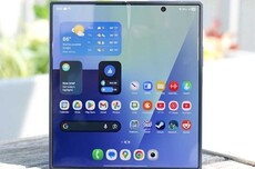 三星Galaxy Z Fold8首曝：安卓首款0折痕旗舰