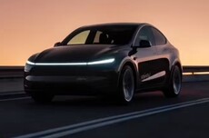 特斯拉发布2025年Q2安全报告：Autopilot跑1076万公里才出一次事故