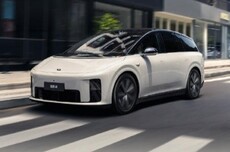 理想宣布i8取消高低配 全系一款配置售价33.98万元