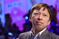 搜狐张朝阳宣布9月14日挑战南澳岛8公里蛙泳