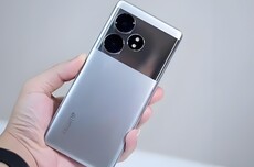 realme真我GT8系列手机通过工信部无线电核准，今年10月上市