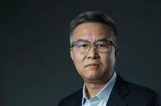 天齐锂业期中考“艰难”盈利，“中国锂王”身家三年缩水近360亿
